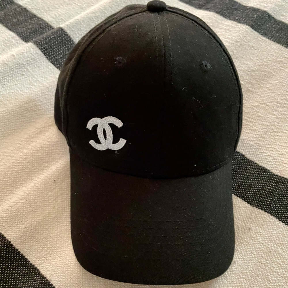 Copy hat.